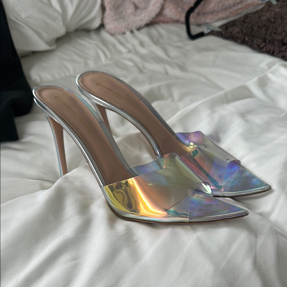 Gianvito Rossi Silver Heels With Iridescent Upper And Pointed Toe Design